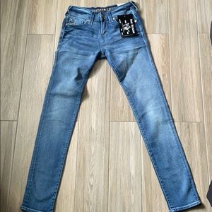 True Religion Relaxed Skinny Jeans - W28